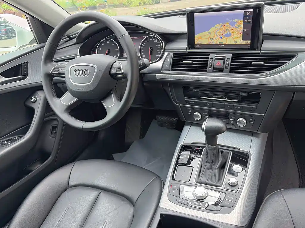 Audi A6L 2015 — фото 11