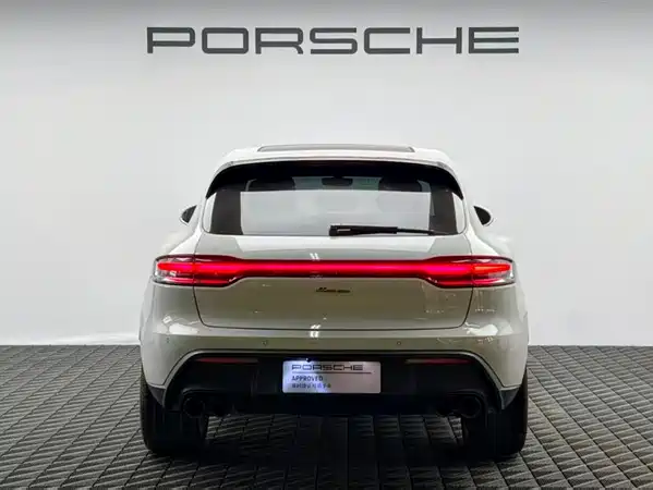 Porsche Macan 2024