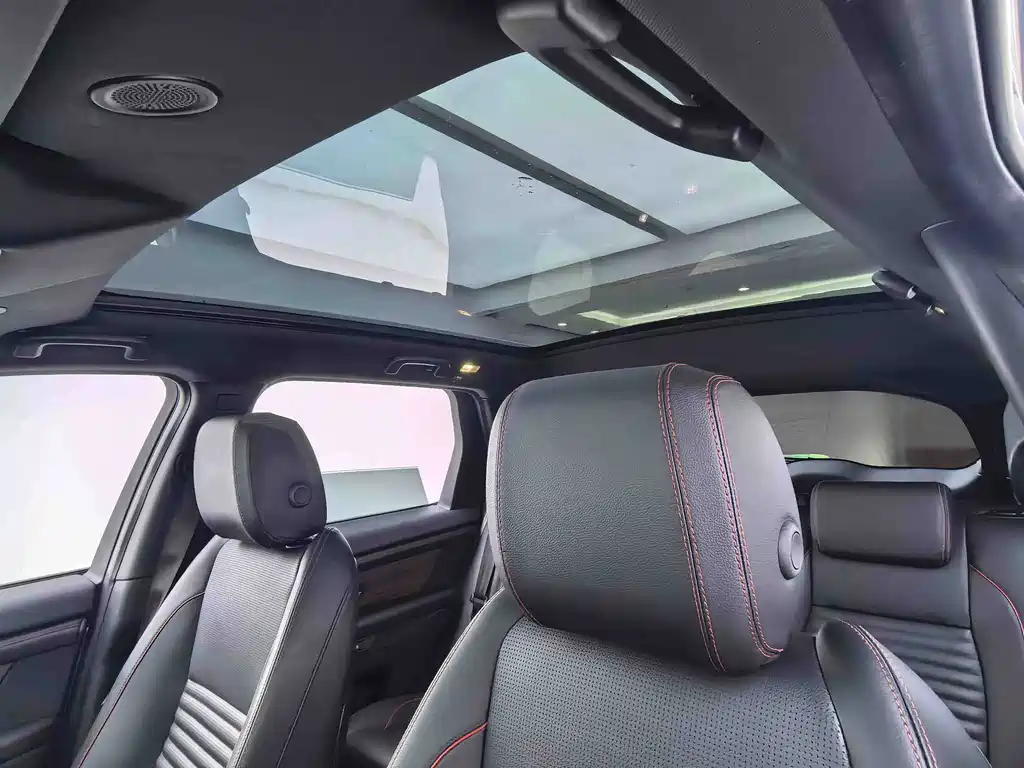Land Rover Discovery Sport 2023 — фото 20