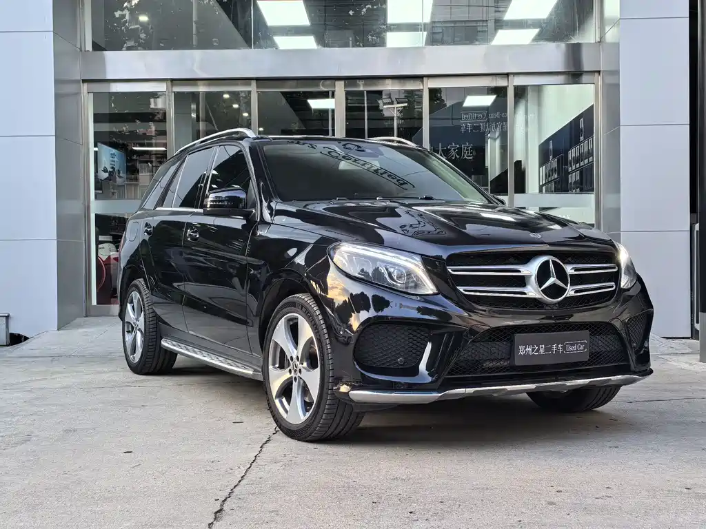 Mercedes-Benz GLE 2018 — фото 1