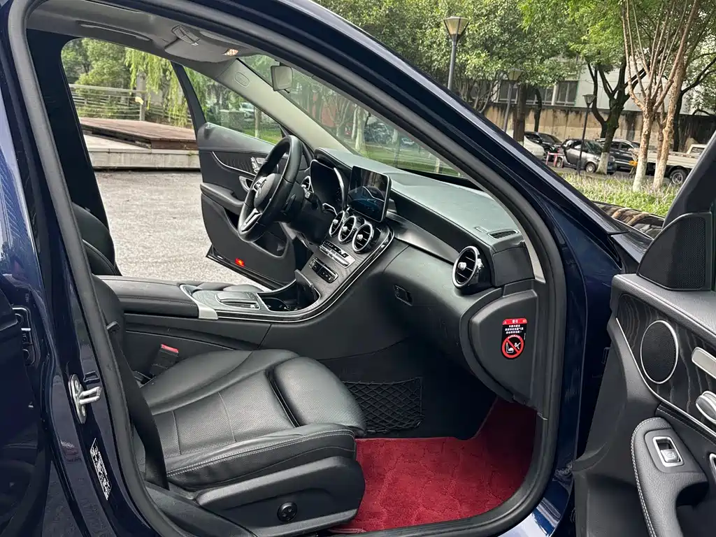 Mercedes-Benz C-Class 2019 — фото 13
