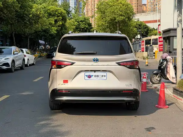 Toyota Sienna 2022