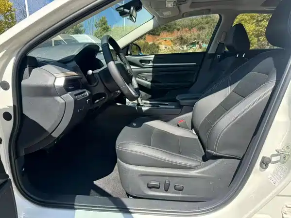 Nissan Teana 2022