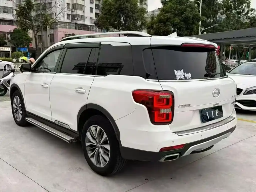 GAC Trumpchi GS8 2017 — фото 4