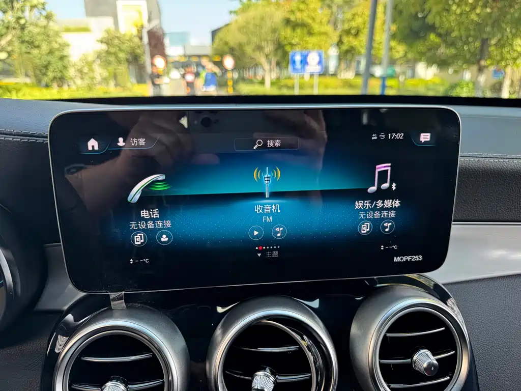 Mercedes-Benz GLC 2020 — фото 18