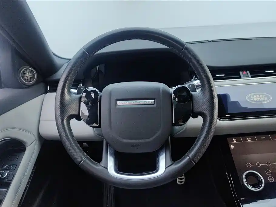 Land Rover Evoque 2021 — фото 15