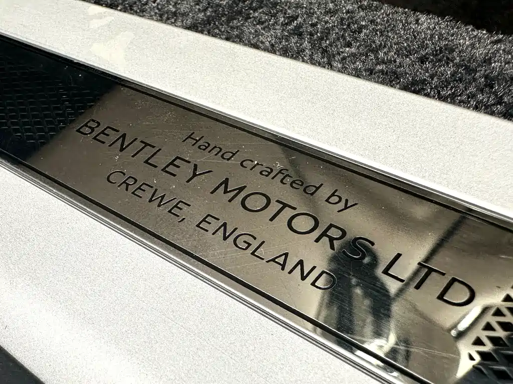 Bentley Flying Spur 2021 — фото 12