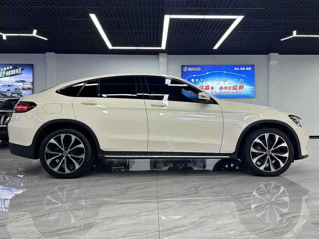 Mercedes-Benz GLC Coupe 2017 — фото 3