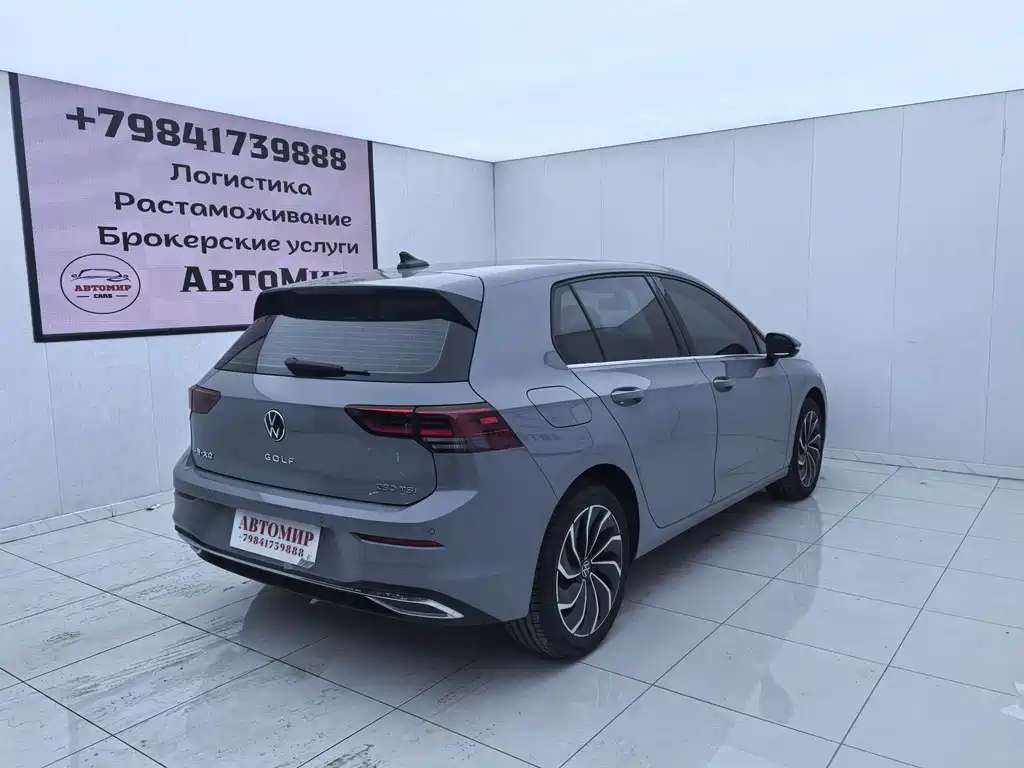 Volkswagen Golf 2024