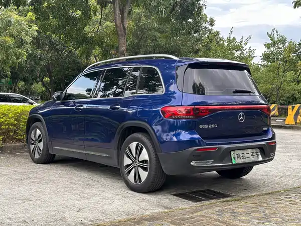 Mercedes-Benz EQB 2023