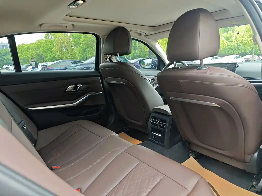 BMW i3 2023