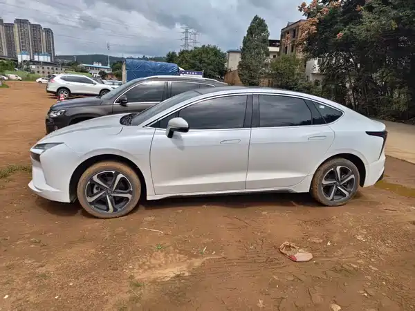 JMC Yi 2022
