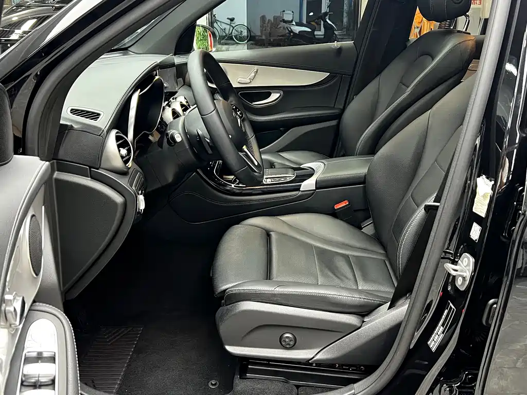 Mercedes-Benz GLC 2020 — фото 12