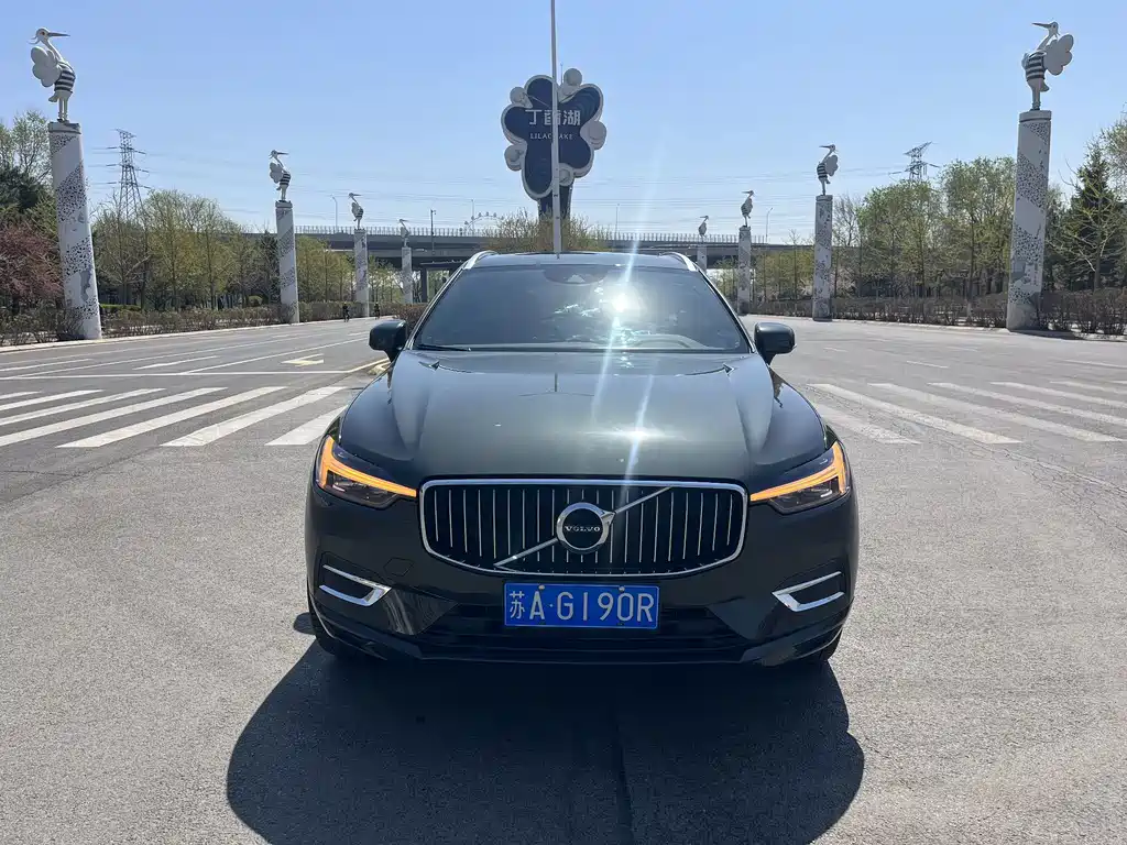 Volvo XC60 2021 — фото 2
