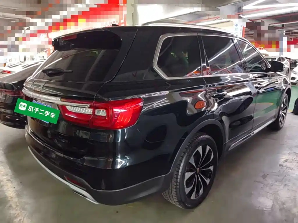 Hongqi HS7 2022