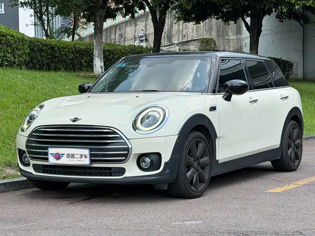 MINI Clubman 2020 — фото 1