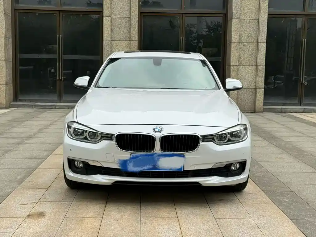 BMW 3 Series 2016 — фото 1