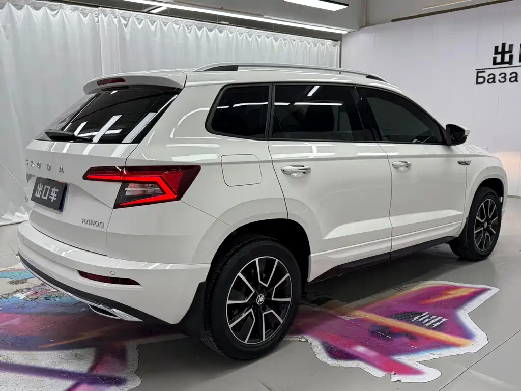Skoda Karoq 2021 — фото 6