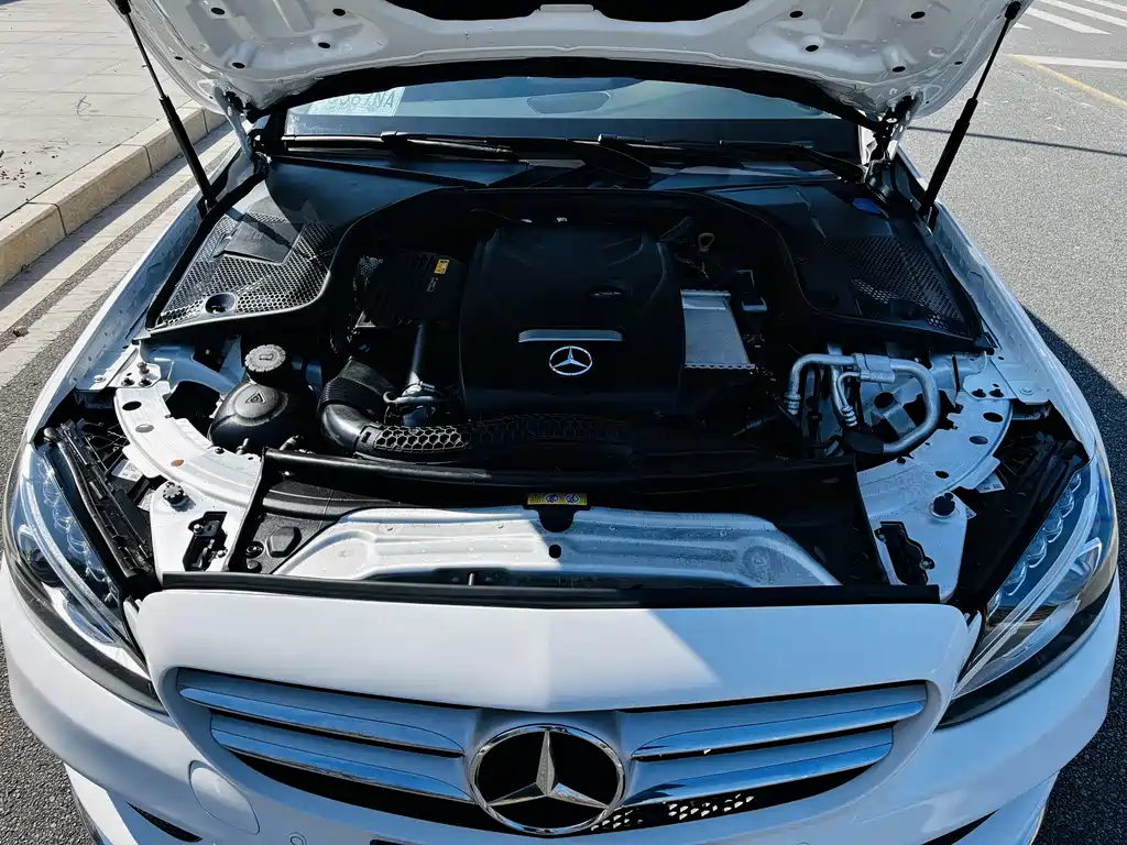 Mercedes-Benz C-Class 2018 — фото 13