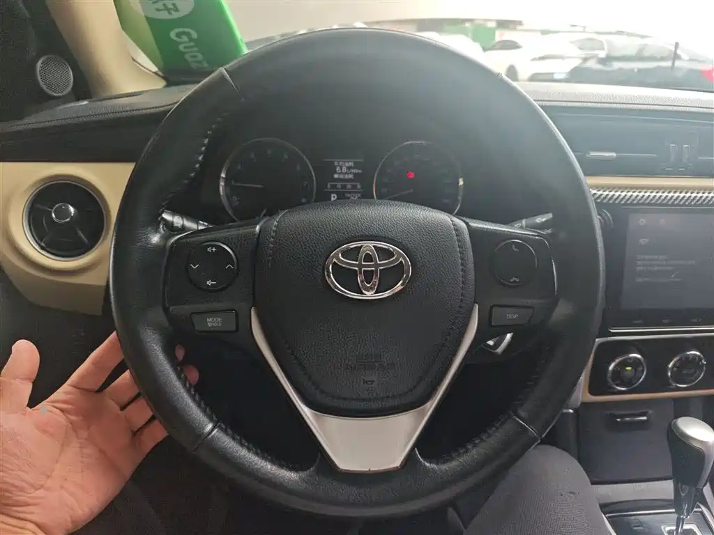 Toyota Corolla 2017 — фото 11