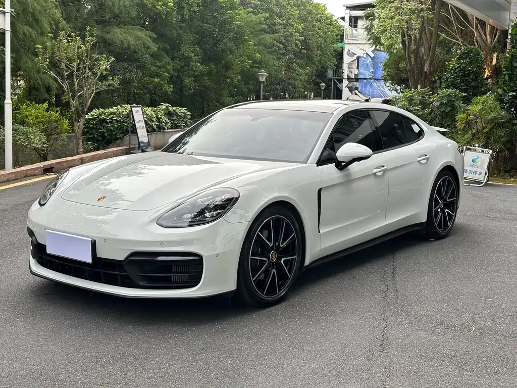 Porsche Panamera 2022 — фото 1