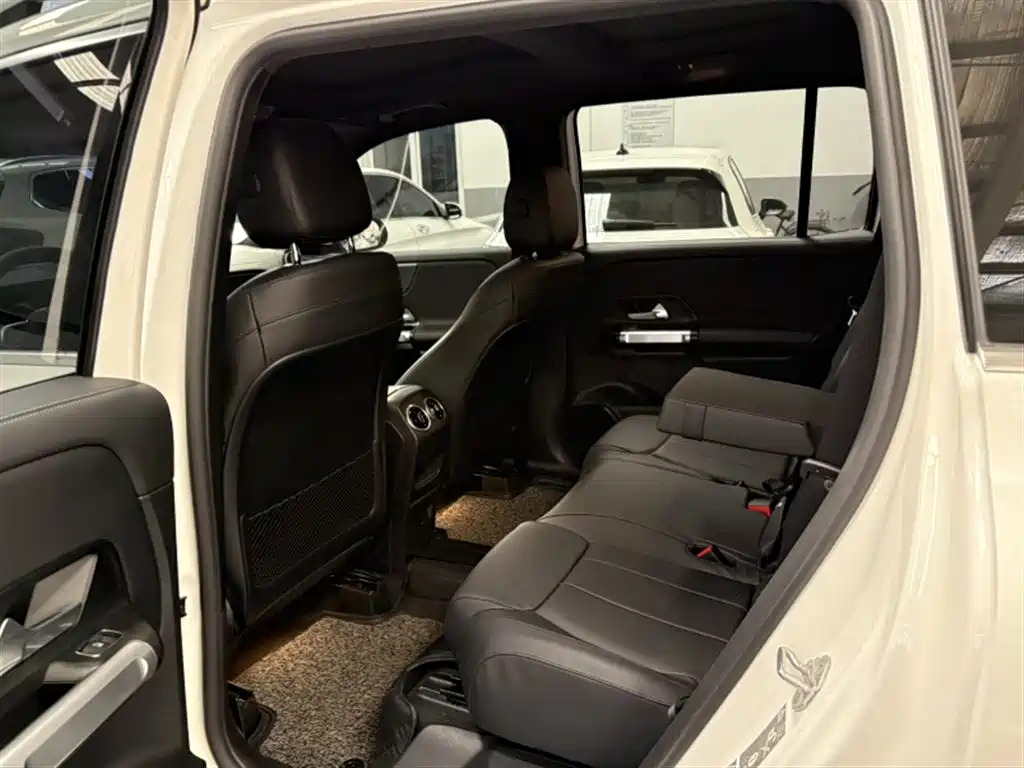Mercedes-Benz GLB 2021