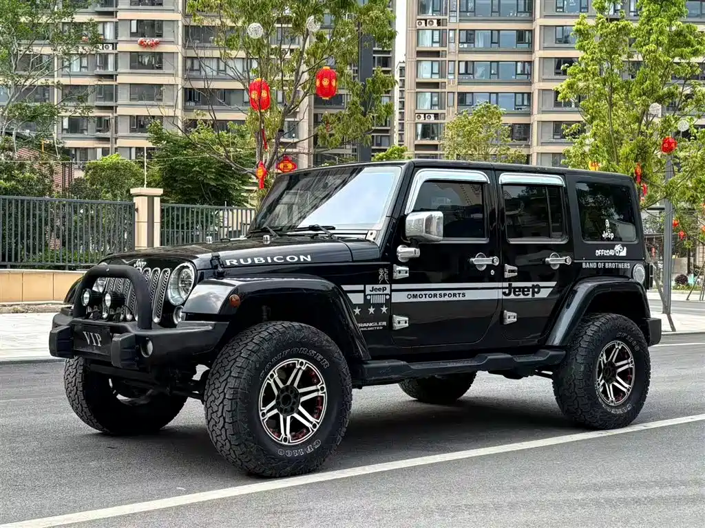 Jeep Wrangler 2014 — фото 8