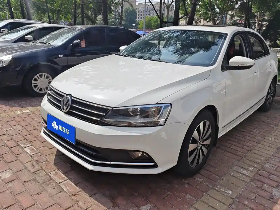 Volkswagen Sagitar 2017