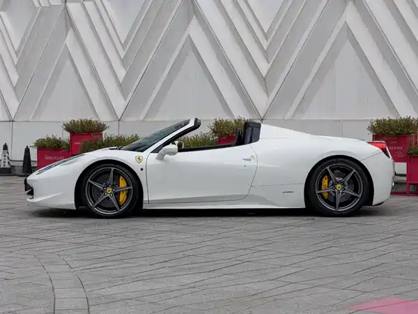 Ferrari 458 2017