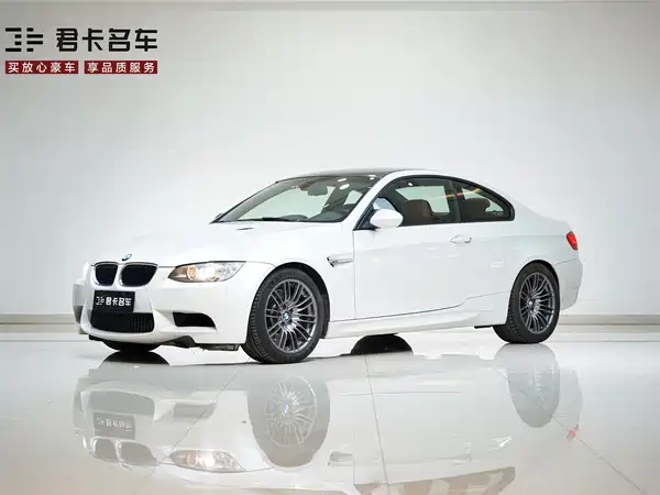 BMW M3 2011