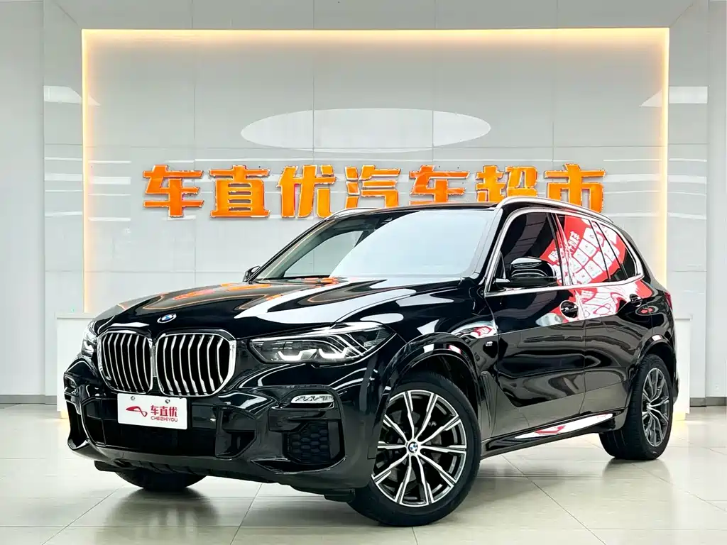 BMW X5 2021 — фото 1
