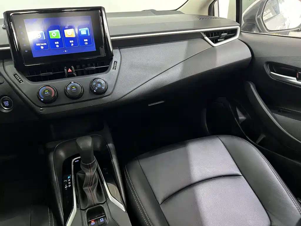 Toyota Corolla 2023 — фото 16