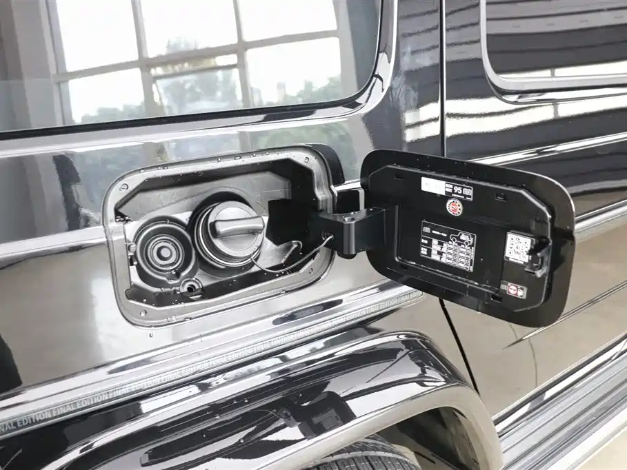 Mercedes-Benz G-Class 2024 — фото 33