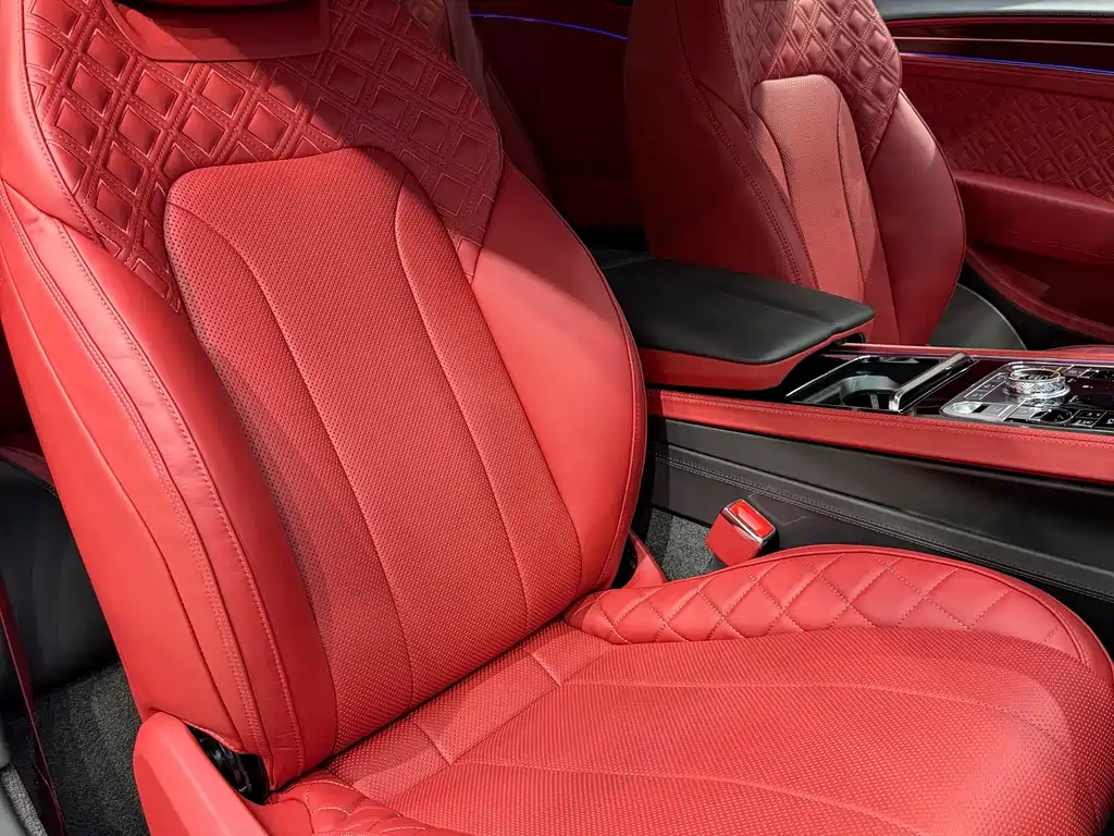 Bentley Continental 2021 — фото 15