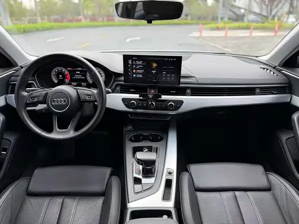 Audi A4L 2021
