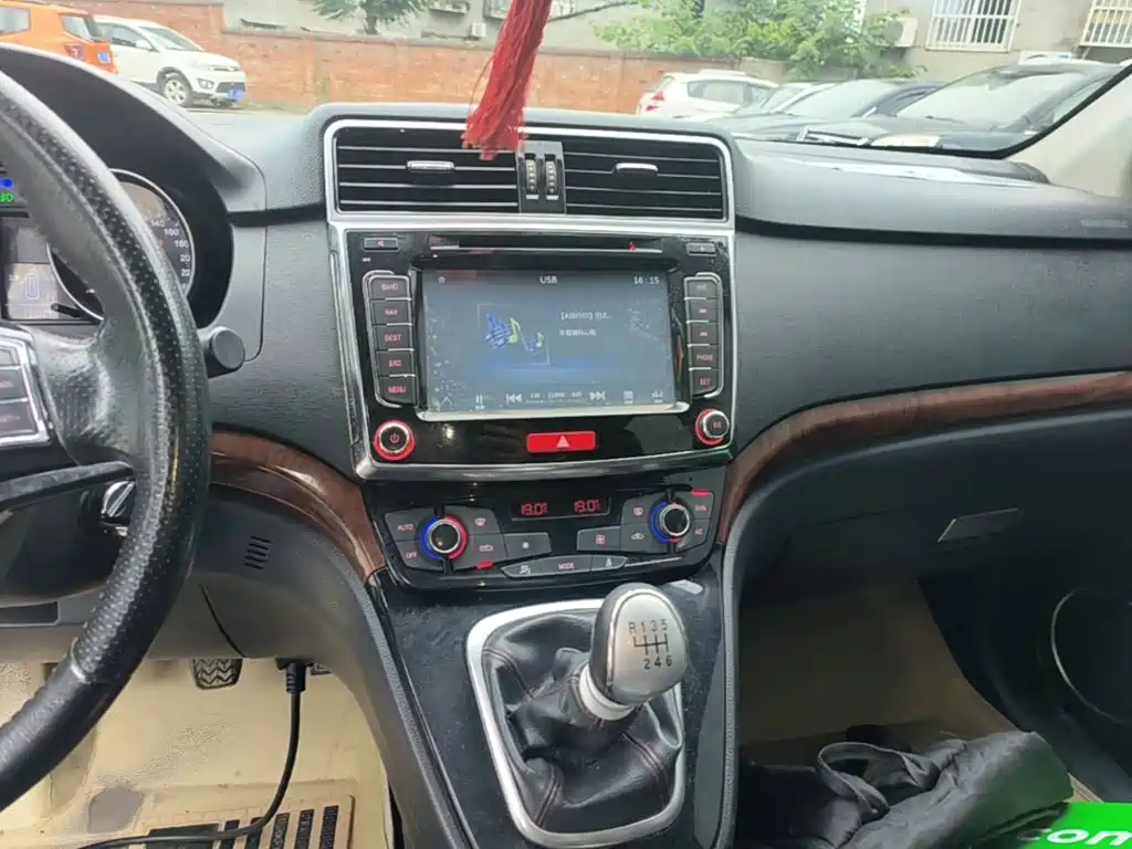 Haval H6 2015 — фото 13