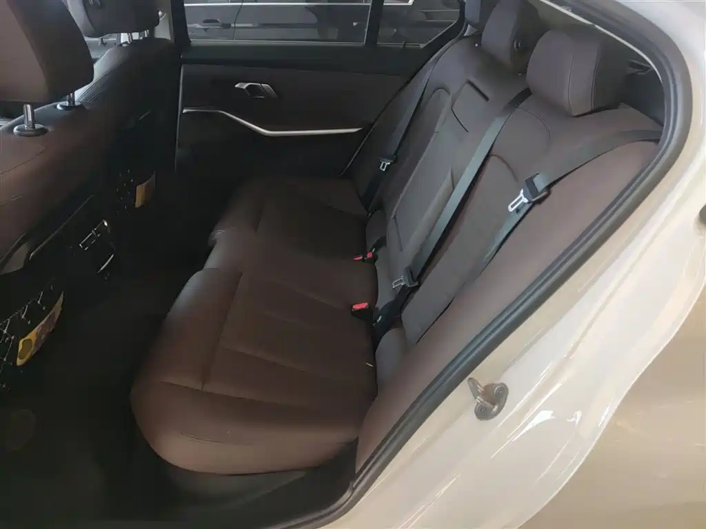 BMW 3 Series 2020 — фото 14