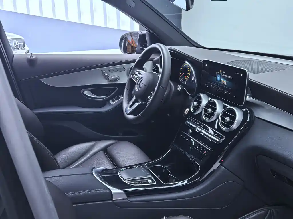 Mercedes-Benz GLC 2022 — фото 13