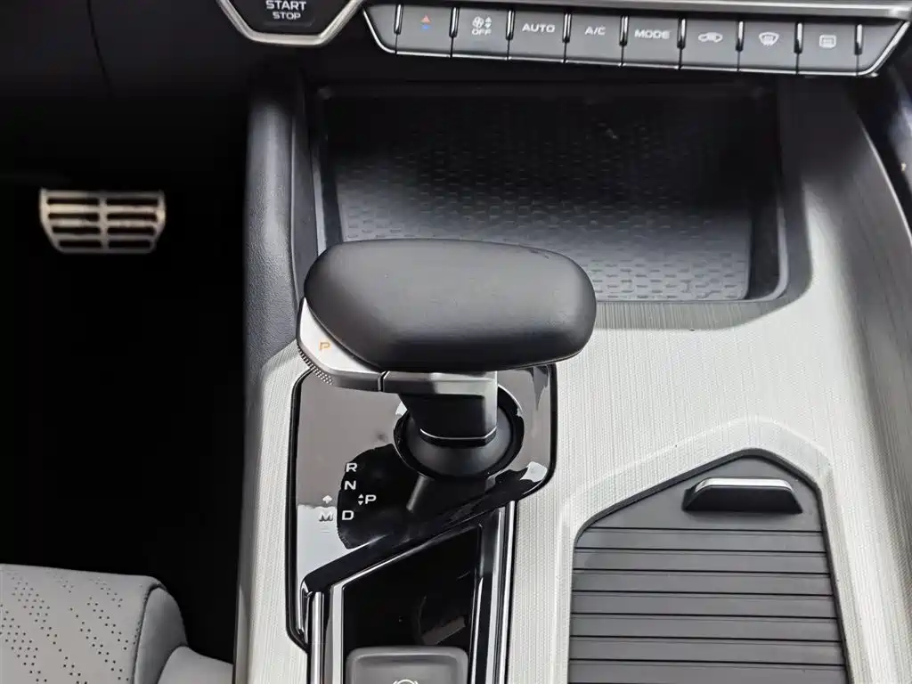 Geely Xingrui 2022 — фото 13