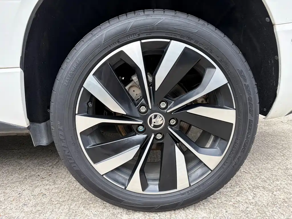 Skoda Karoq 2022 — фото 20