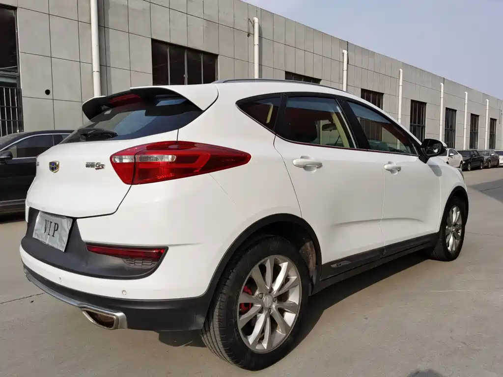 Geely Emgrand GS 2017 — фото 4