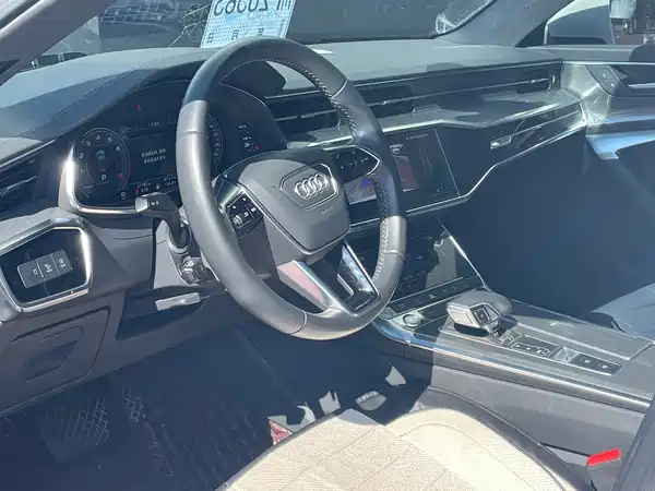 Audi A6L 2020