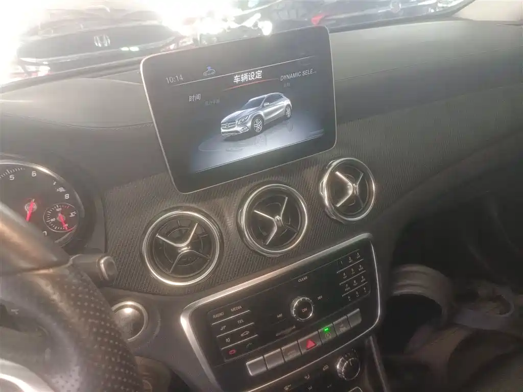Mercedes-Benz GLA 2019 — фото 13