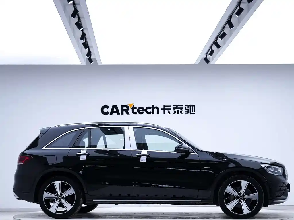 Mercedes-Benz GLC 2023 — фото 3