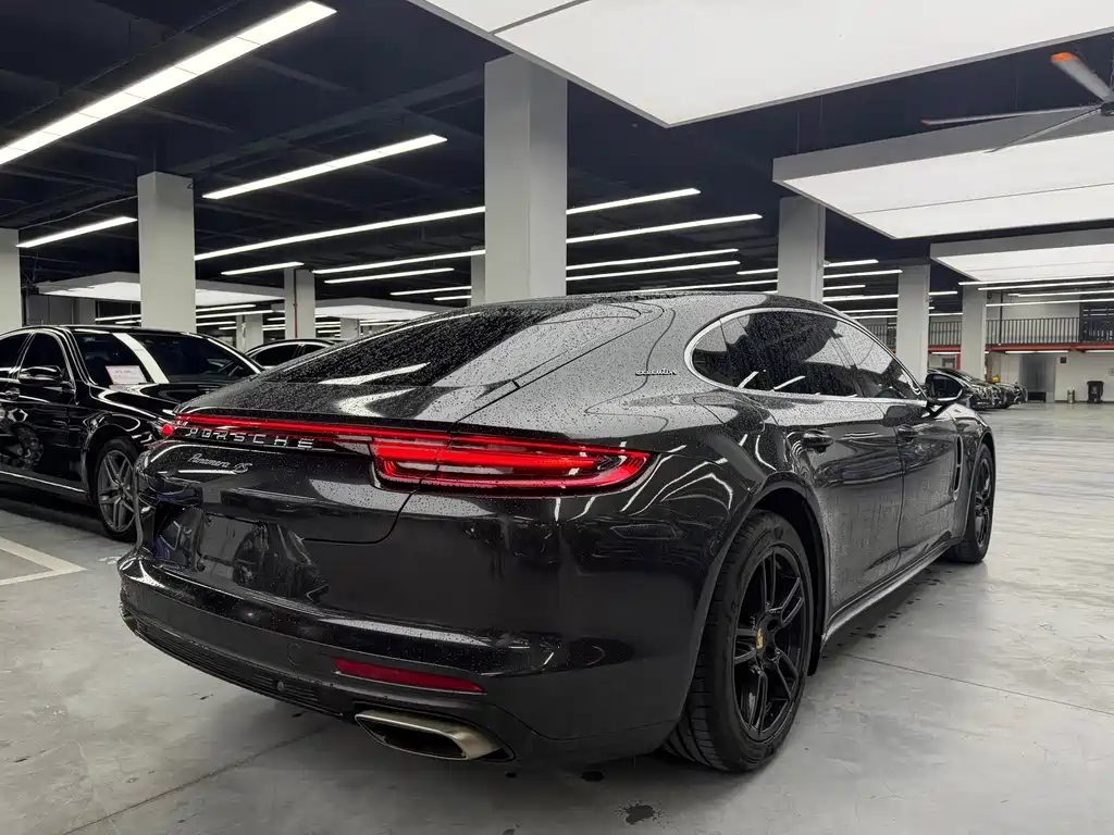 Porsche Panamera 2020 — фото 13