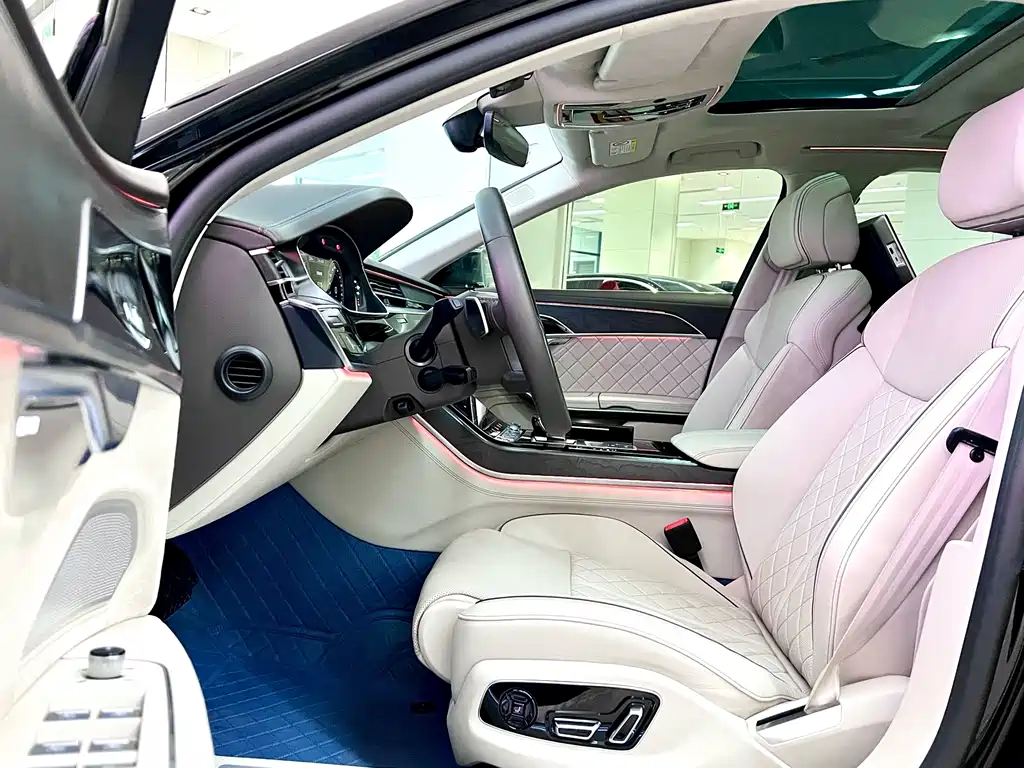 Audi A8 2024