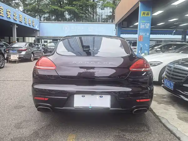 Porsche Panamera 2016