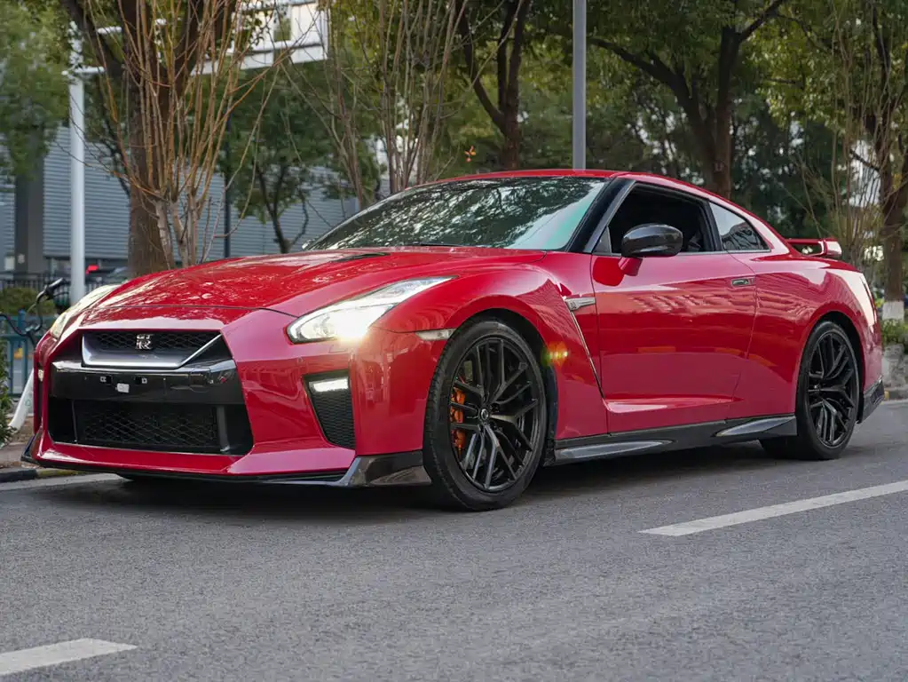Nissan GT-R 2018 — фото 2