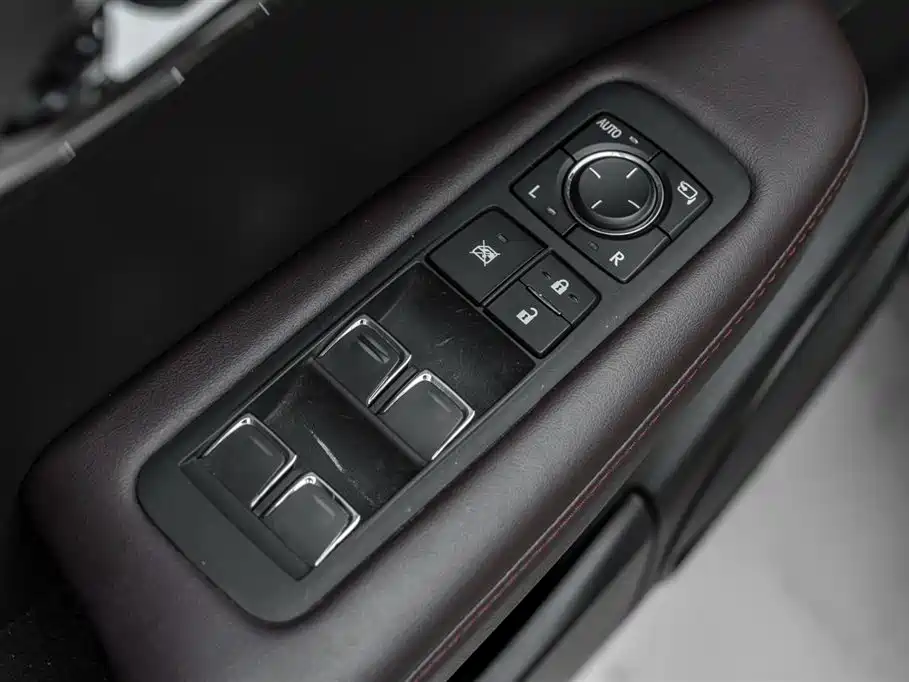 Lexus RX 2021 — фото 16