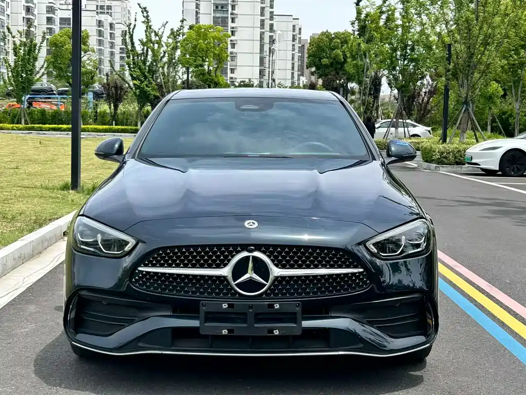 Mercedes-Benz C-Class 2023 — фото 2